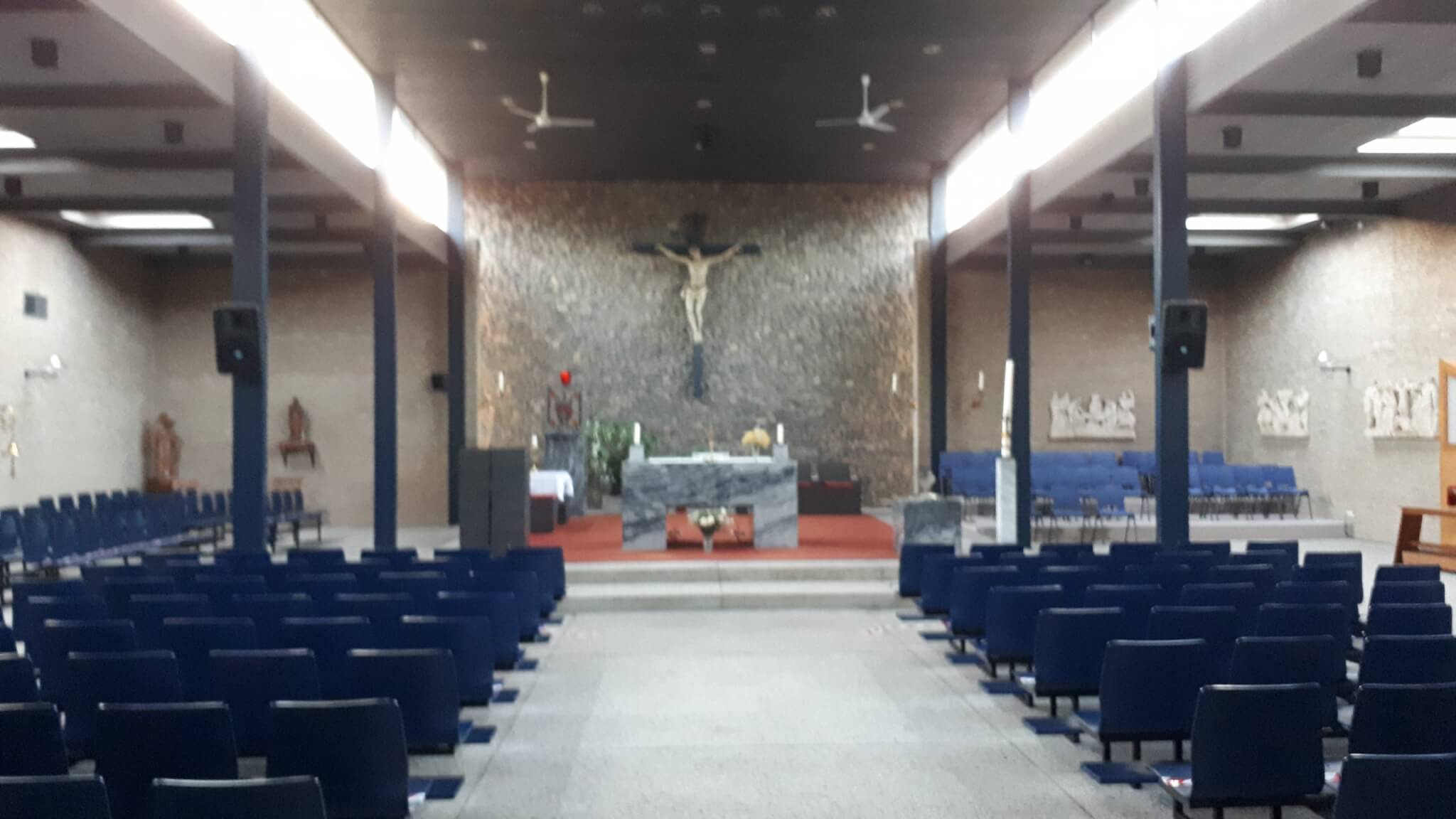 interieur nieuwe St. Clemenskerk Gerwen
