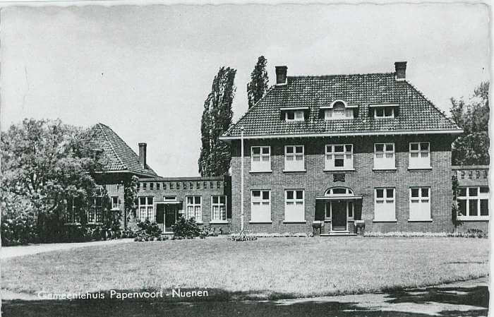 Het voormalige gemeentehuis aan de Papenvoort in Nuenen